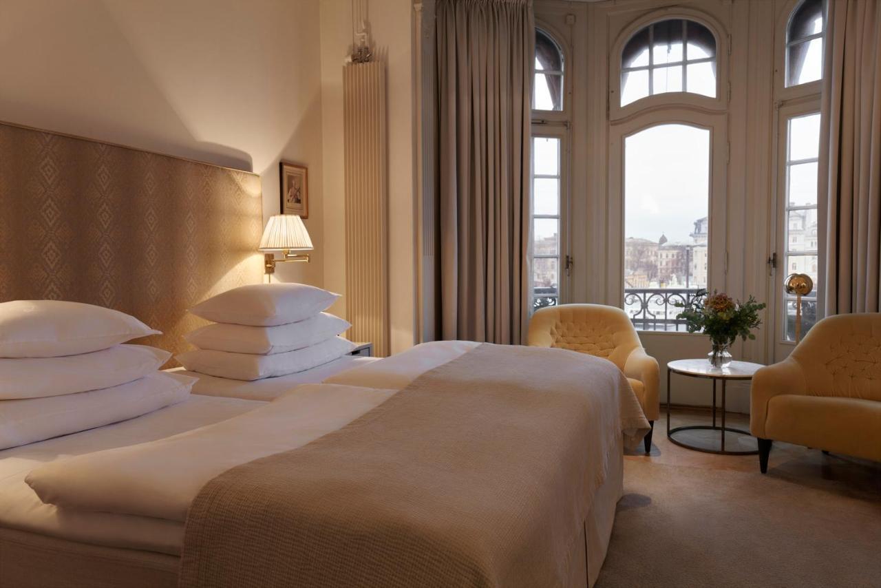Hotel Diplomat Stockholm Kültér fotó A room at Hotel Axelmannstein