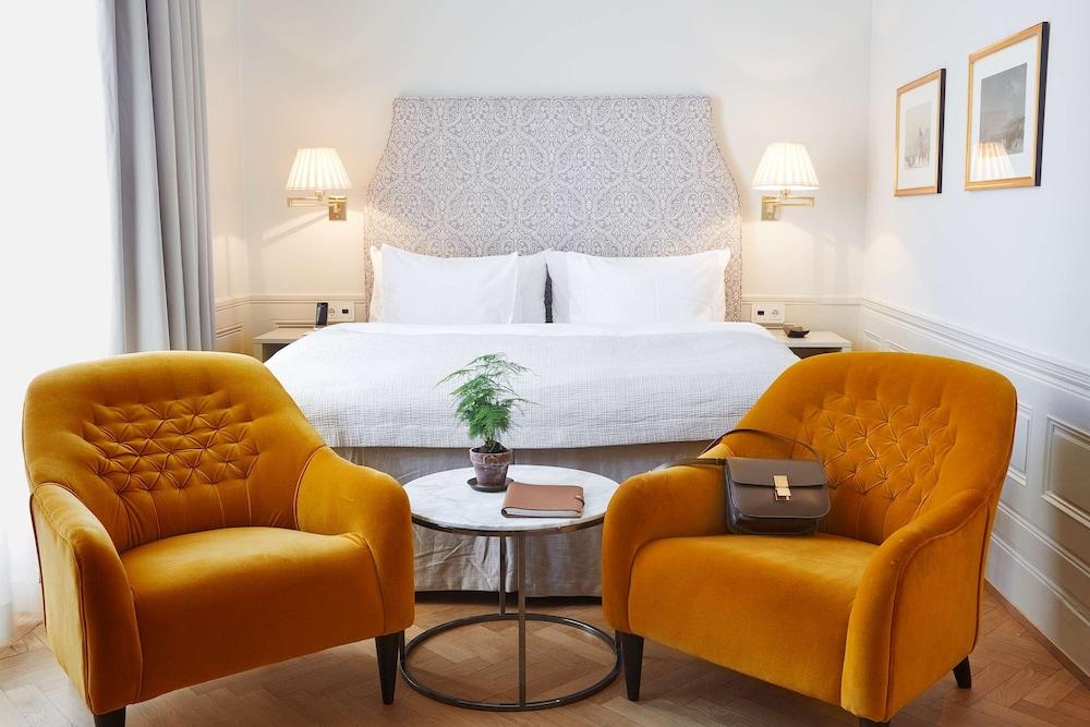 Hotel Diplomat Stockholm Kültér fotó A bedroom at the hotel
